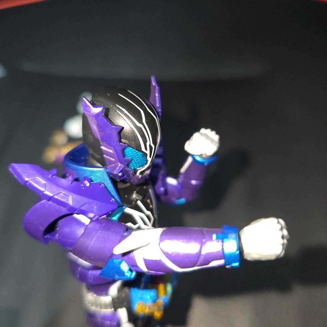 フィギュアーツ 仮面ライダービルド 仮面ライダーローグ