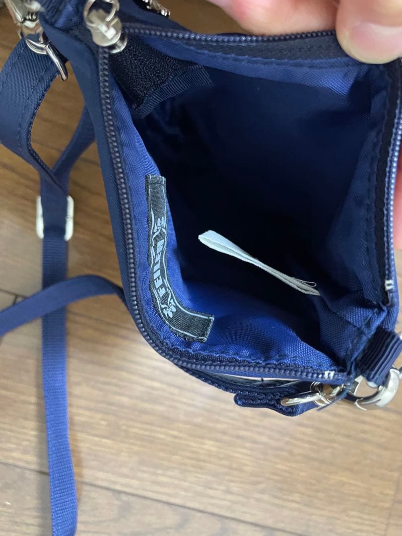 【FEILER】学校フェイラー　スマホショルダー　ショルダーバッグ　ハイジ