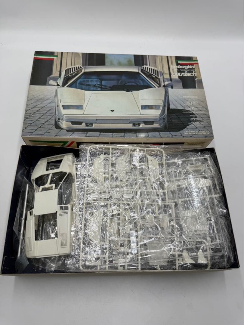 FUJIMI フジミ　ランボルギーニ　カウンタック　プラモデル