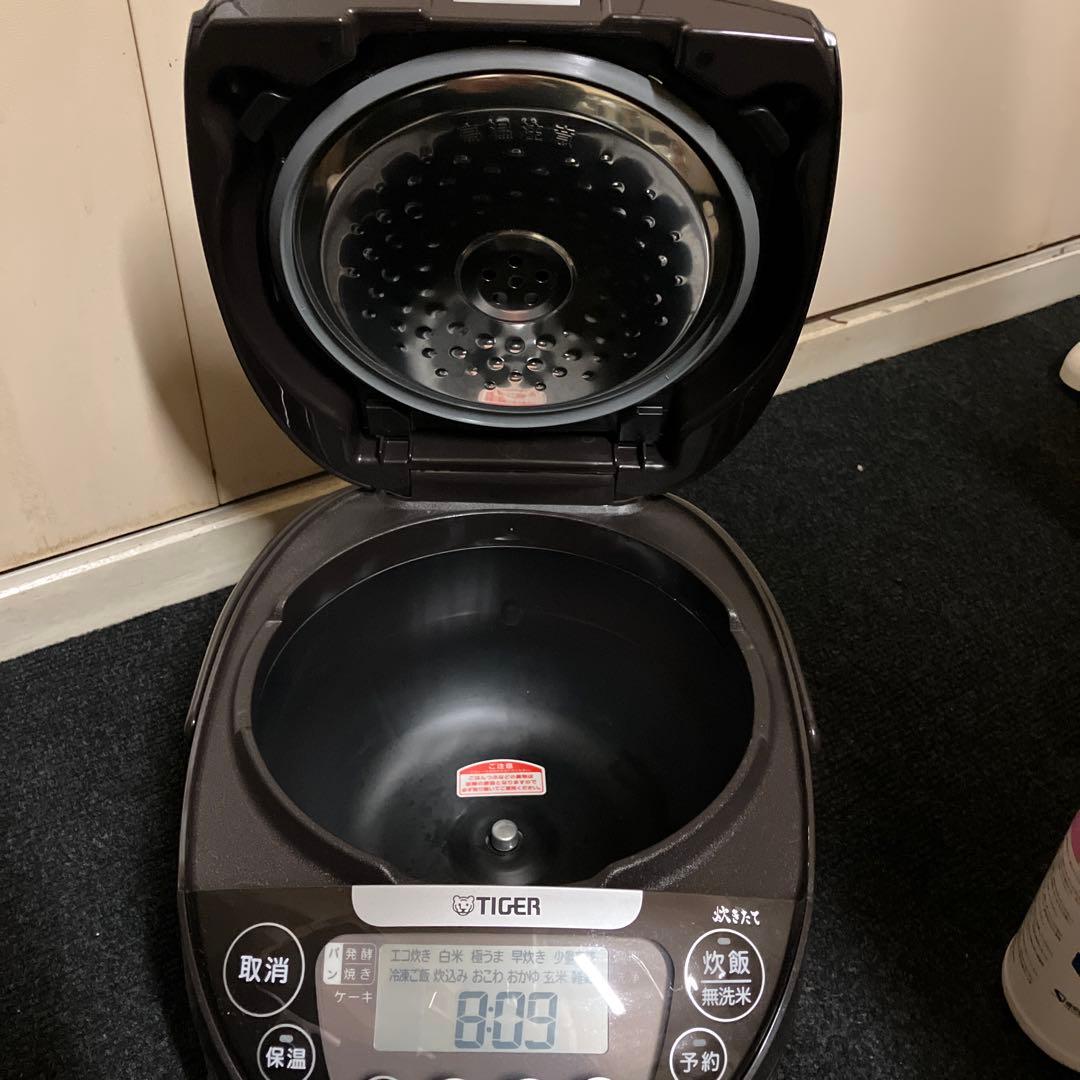 TIGER IH 炊飯器 5.5合 JPW-D100 取扱説明書付き