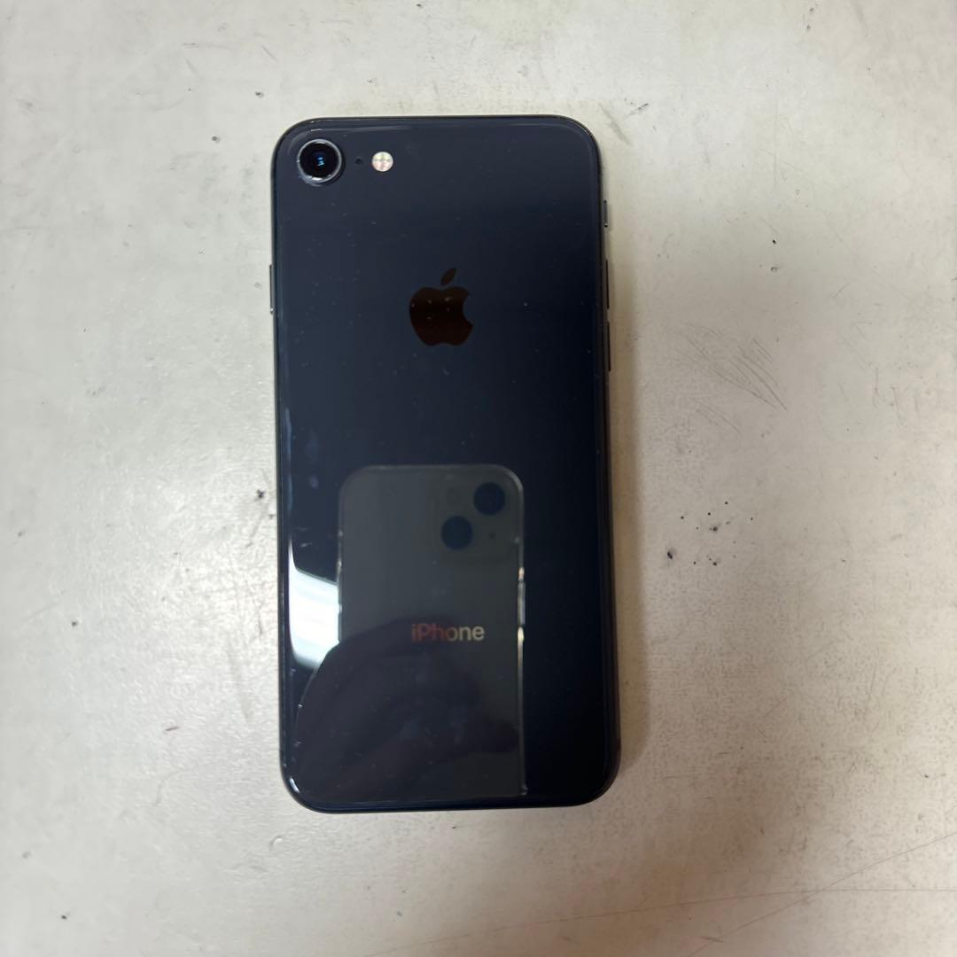 携帯電話本体 iPhone8 64G