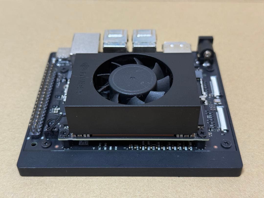 NVIDIA Jetson Orin Nano 開発者キット