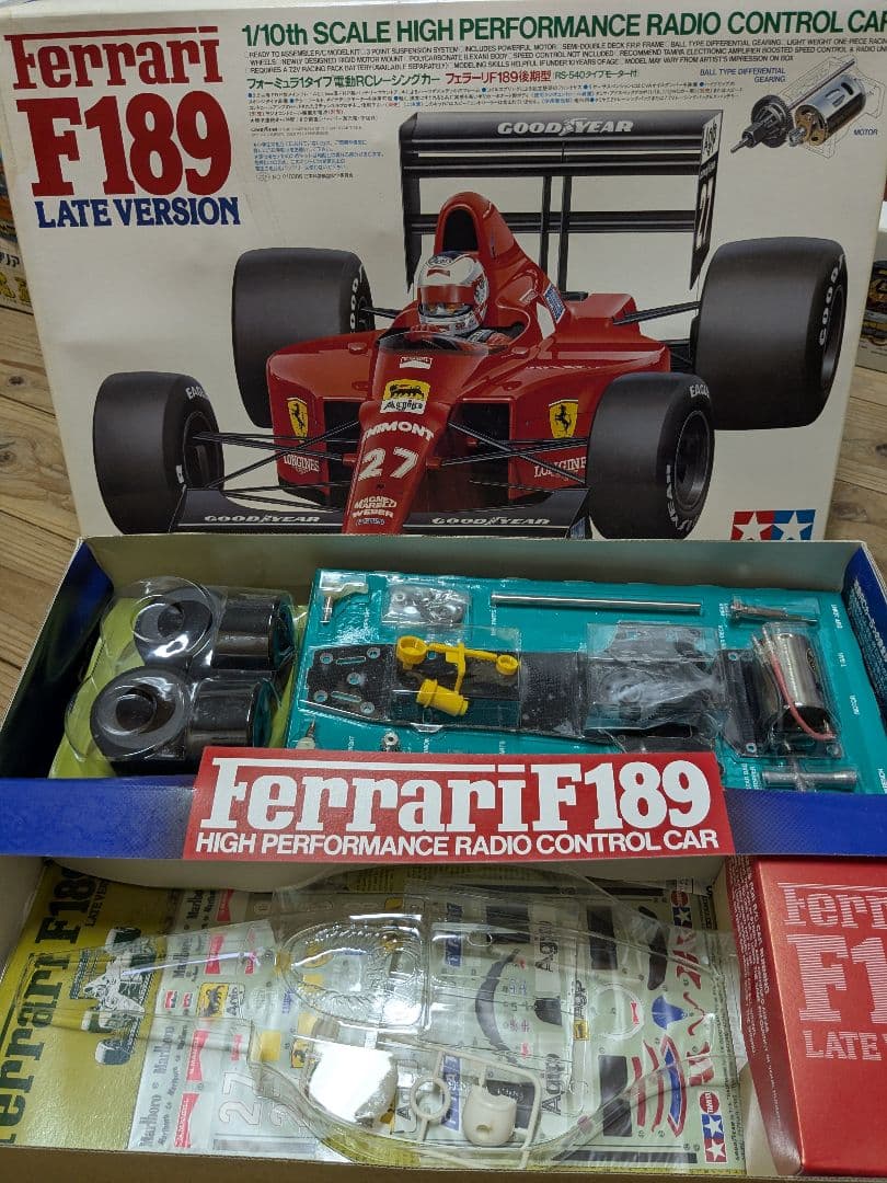 タミヤ　TAMIYA フェラーリ　FERRARI f189 未組立