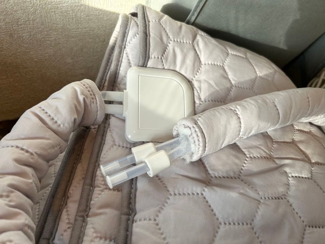 【値下げ】【新品未使用】電気温水マット。