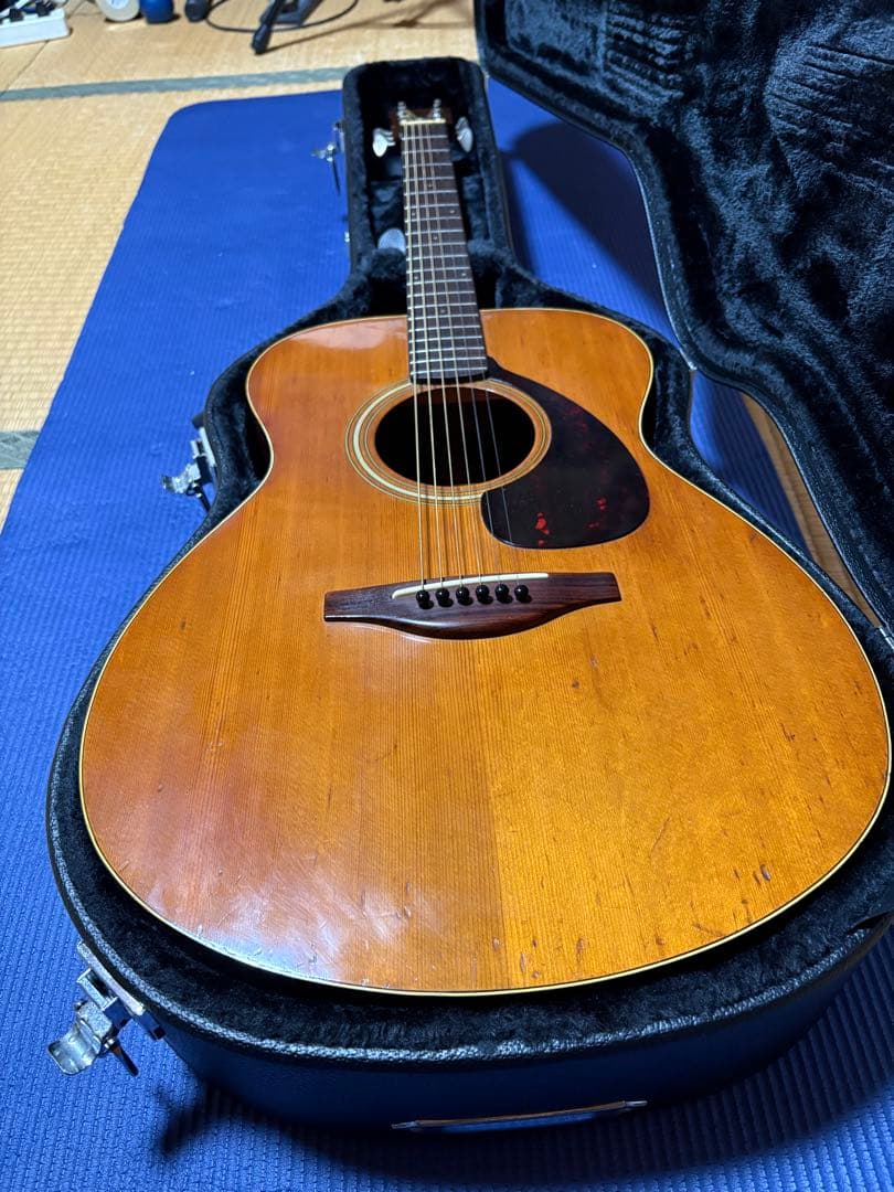 YAMAHA FG150赤ラベル　ハードケース付き