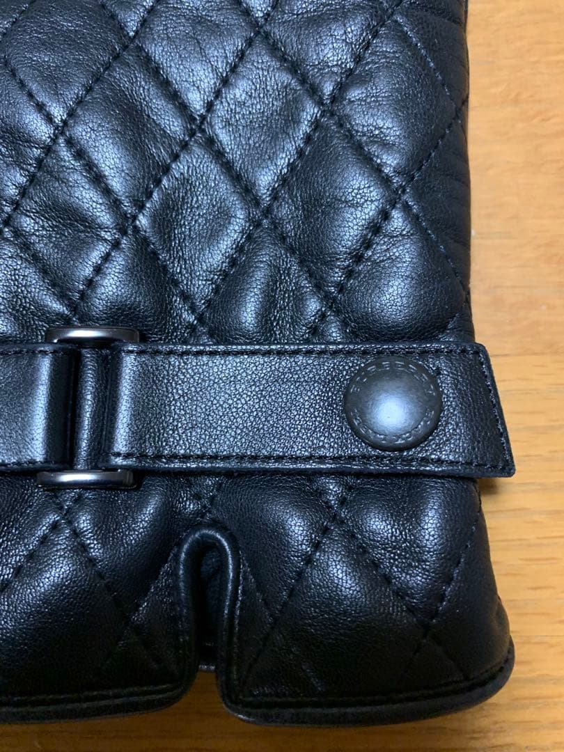 バーバリー BURBERRY ブラックレーベル レザー 手袋 羊革　黒