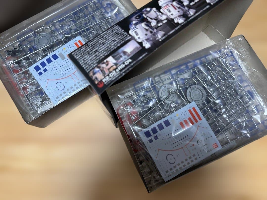 新品 未使用 バンダイ STAR WARS 1/12 R2-D2＆R5-D4