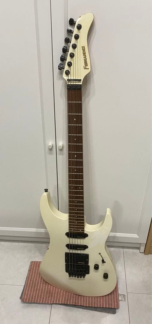 FERNANDES/フェルナンデス エレキギター 24フレット 初心者 FRT