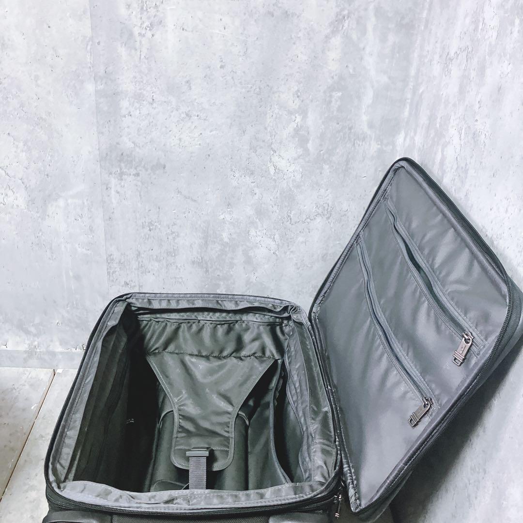 【希少・廃盤品】TUMI 4輪 キャリーケース 機内持ち込み可 22060D4