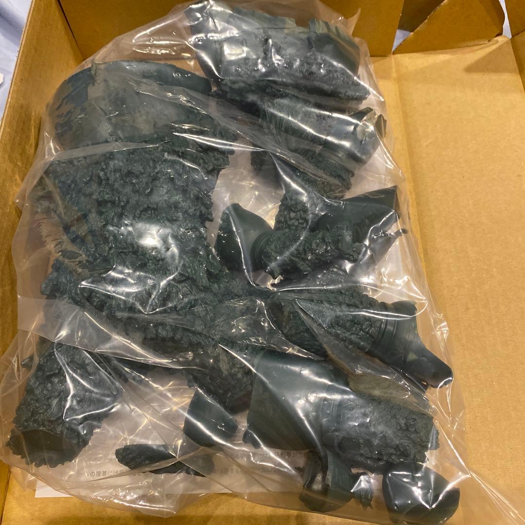 東宝30cm ガイラ　無塗装ソフビキット　エクスプラス　ゴジラ