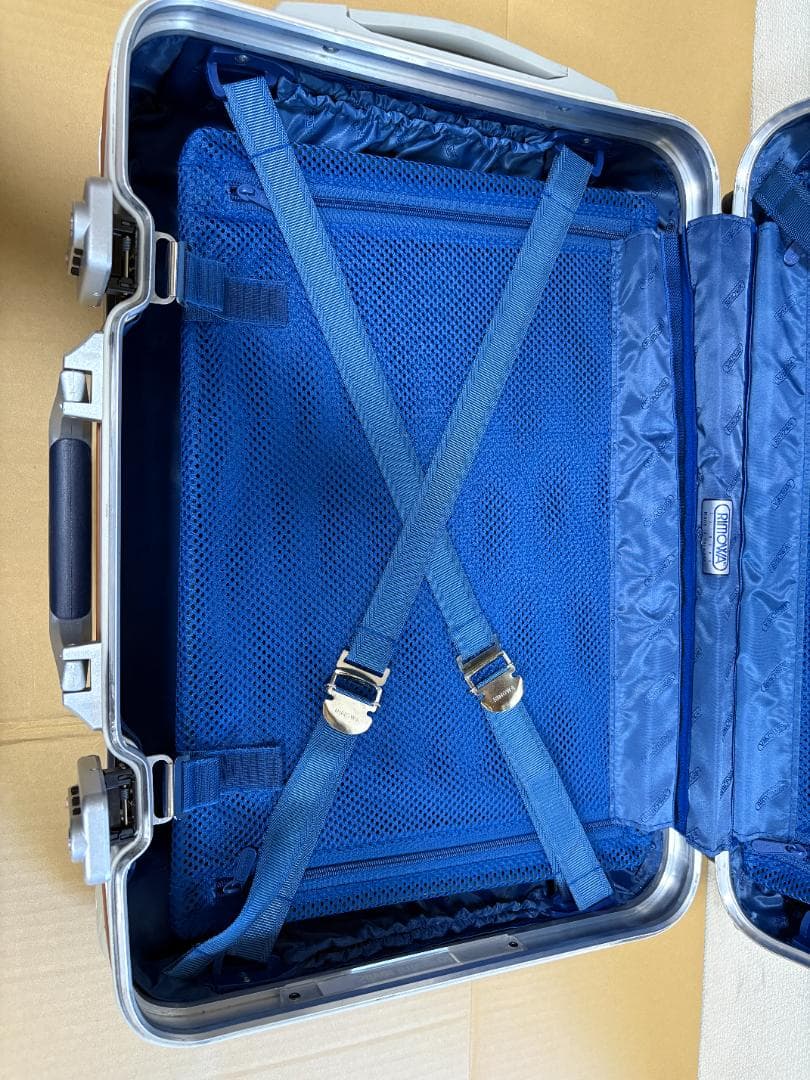 RIMOWA リモワ シルバーインテグラル 32L TSAロック付き 2輪