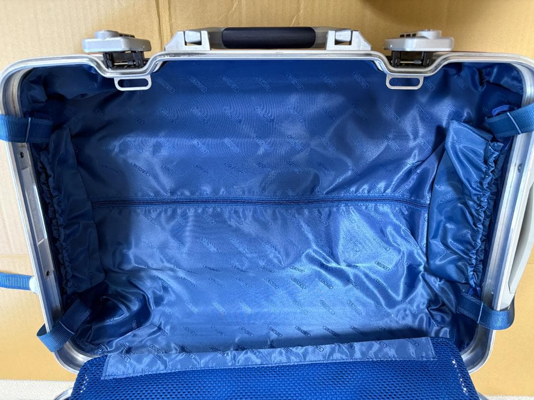 RIMOWA リモワ シルバーインテグラル 32L TSAロック付き 2輪