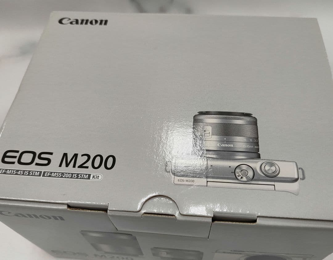 Canon EOS M200 ミラーレスカメラ zoomキット