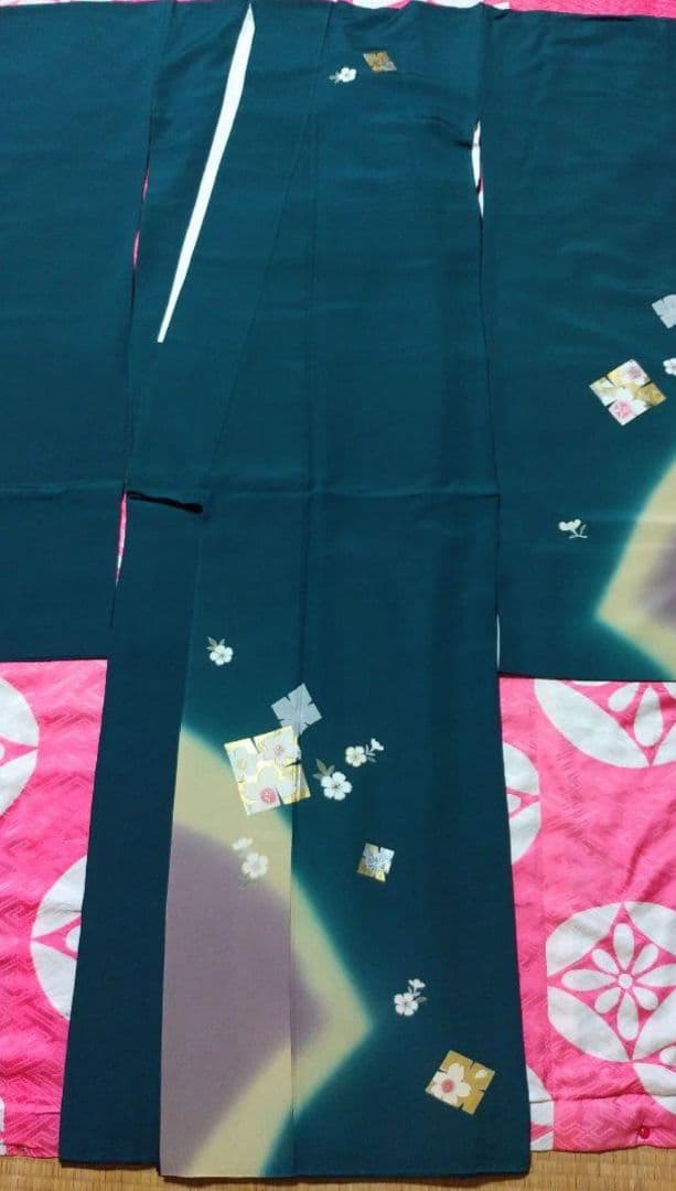高身長さんに　深緑の振袖 　フルセット身長160から175くらいまで