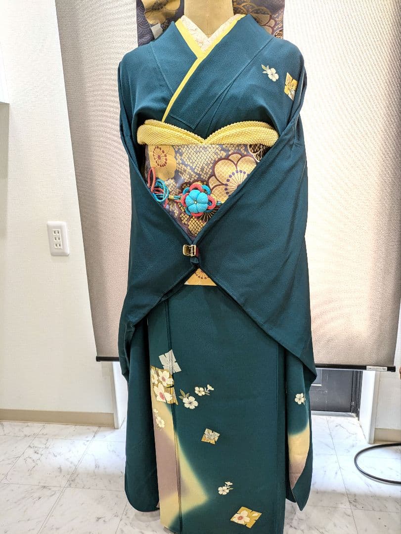 高身長さんに　深緑の振袖 　フルセット身長160から175くらいまで