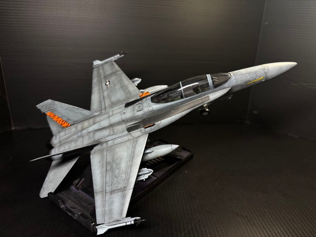 F18A/F ホーネット　1/72 プラモデル完成作品
