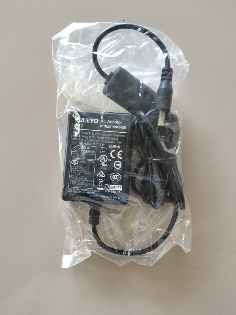 【極美品】SANYOデジタルムービーカメラXacti DMX-C6(K)