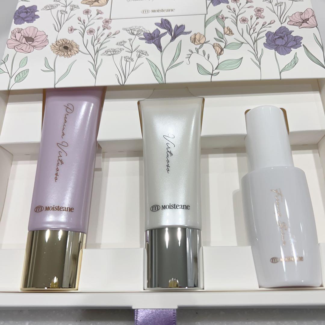 KOHモイスティーヌ　コフレ　2025