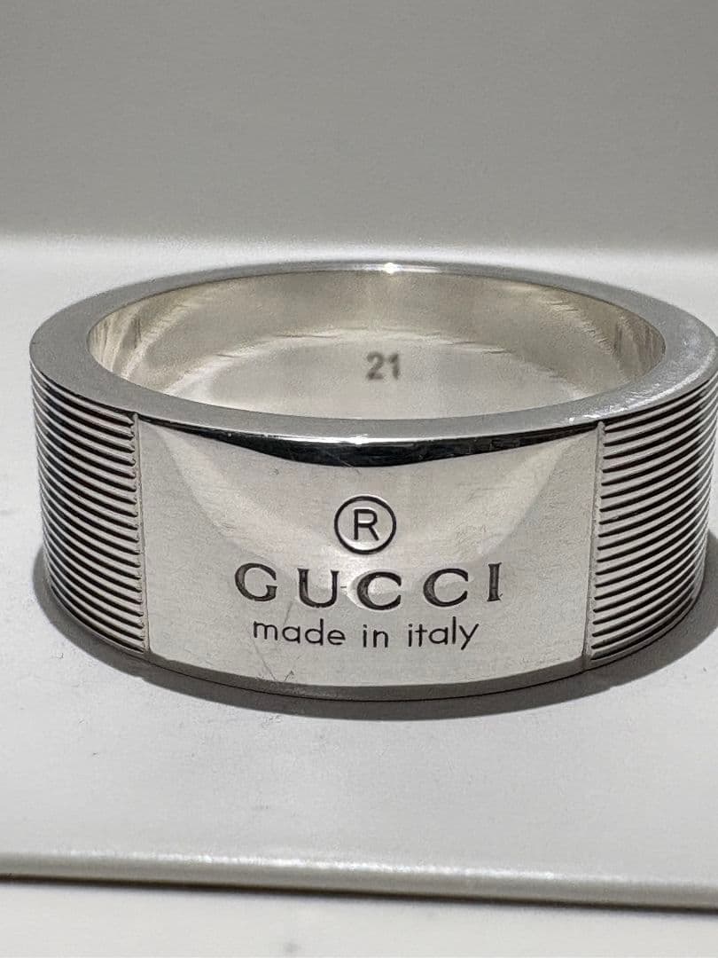 GUCCI ロゴシルバーリング 刻印サイズ:21号【箱/ポーチ付】