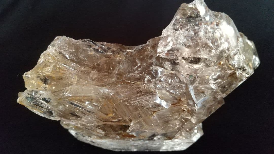 水入りエレスチャル水晶