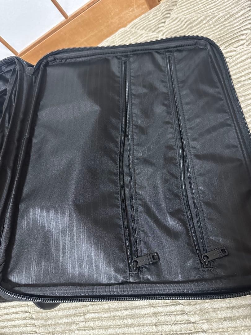 【未使用級】TUMI 22018DH トゥミ　キャリーケース　TSAロック付き