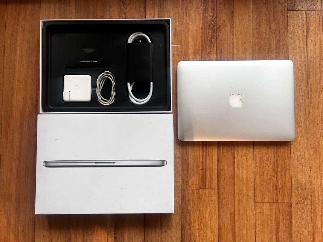 MacBook本体 MacBook Pro (Retina, 13-inch, Late 2012)