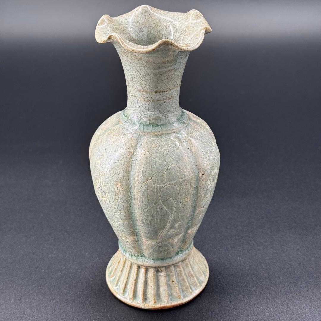 青磁象嵌　花入