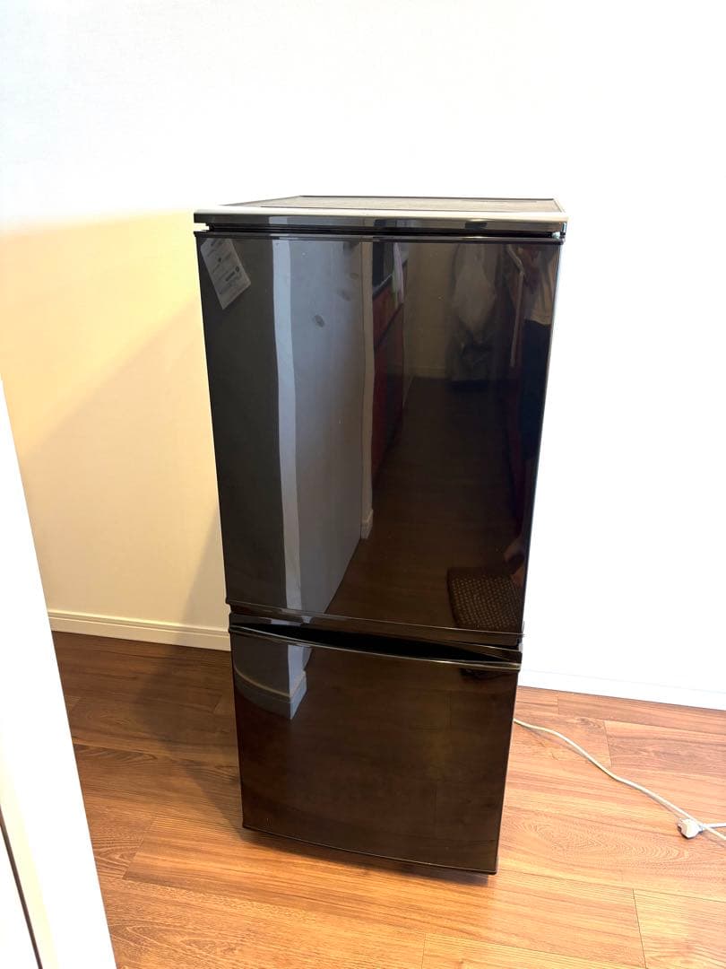 【たのメル便】SHARP製冷蔵庫SJ-D14A-B 137L 黒色 2ドア冷蔵庫