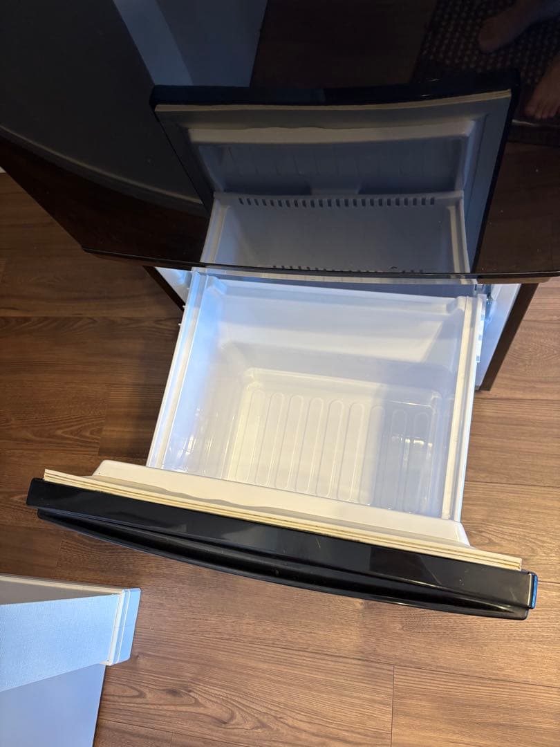 【たのメル便】SHARP製冷蔵庫SJ-D14A-B 137L 黒色 2ドア冷蔵庫