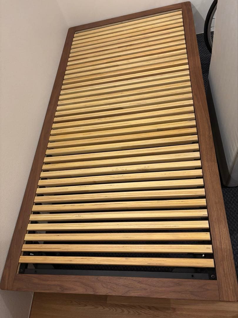 無印良品　シングルベッドフレーム　ウォールナット(三つ折りマットレス付)