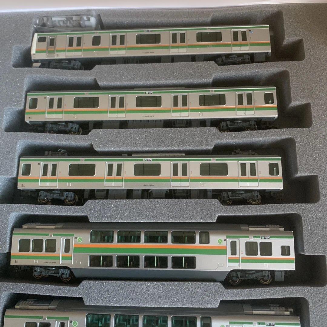 NゲージKatoE233系3000番台8両(東海道線、上野東京ライン)