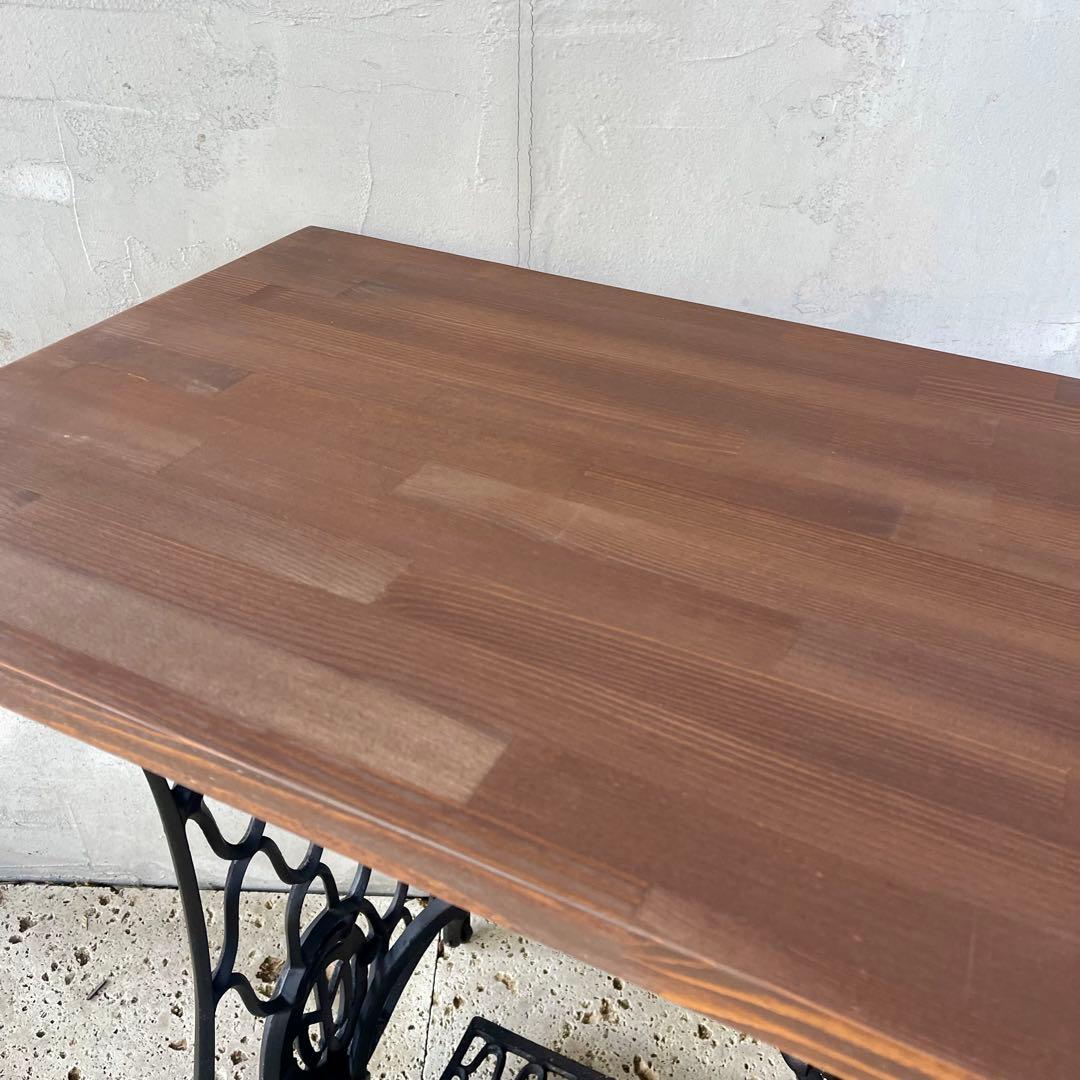 イギリス　アンティークミシン脚テーブル　FRIEND 足踏みミシン　網目