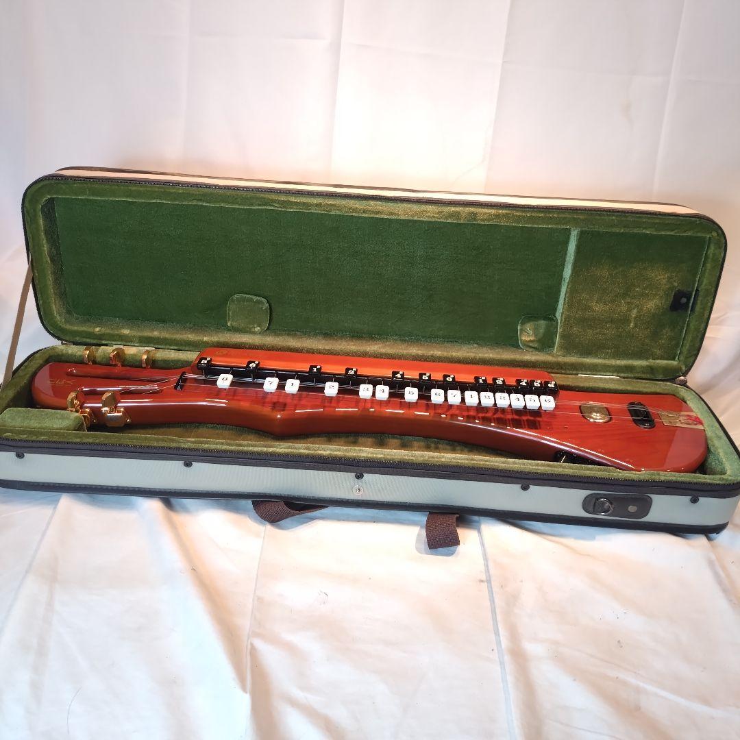 スズキ　こはく　SUZUKI KOHAKU ケース付き