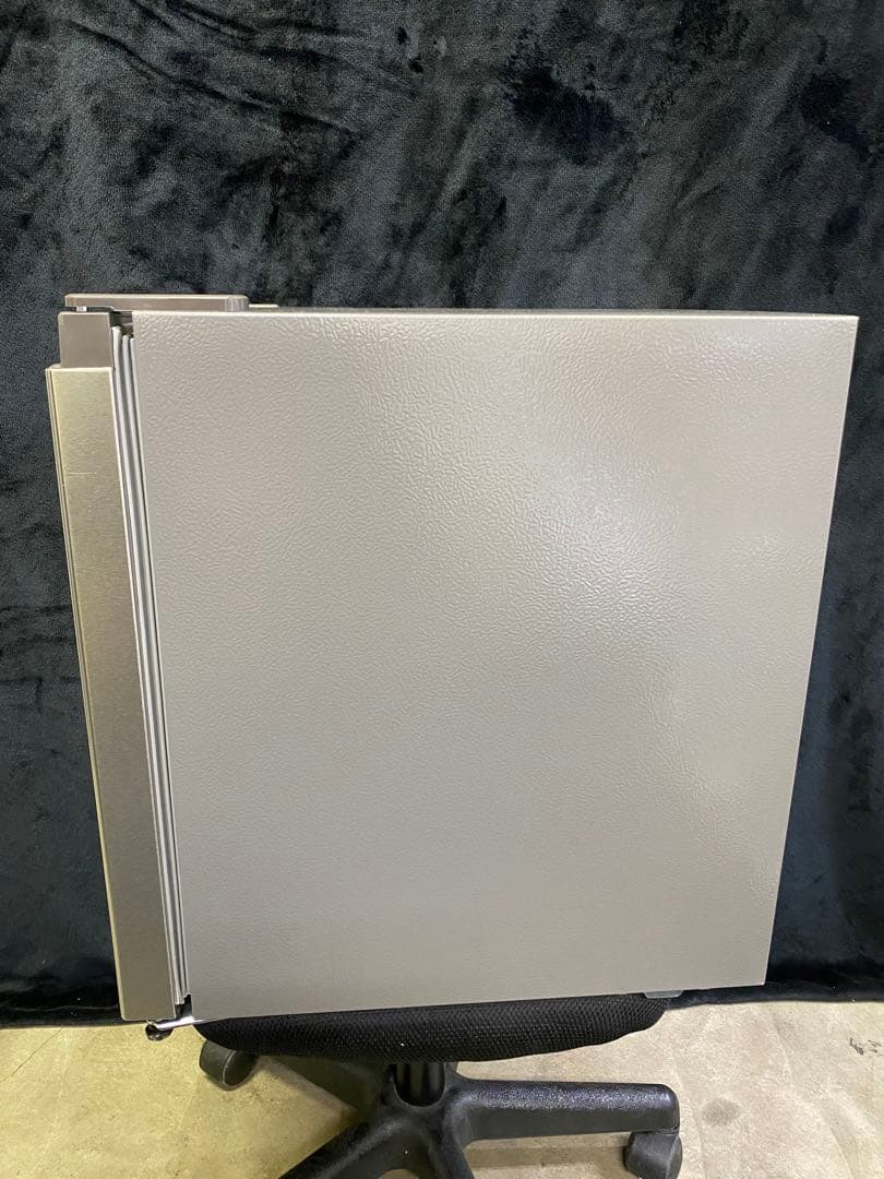 Hisenseノンフロン冷蔵庫45L 2024年製HR-A45S除菌・清掃済み