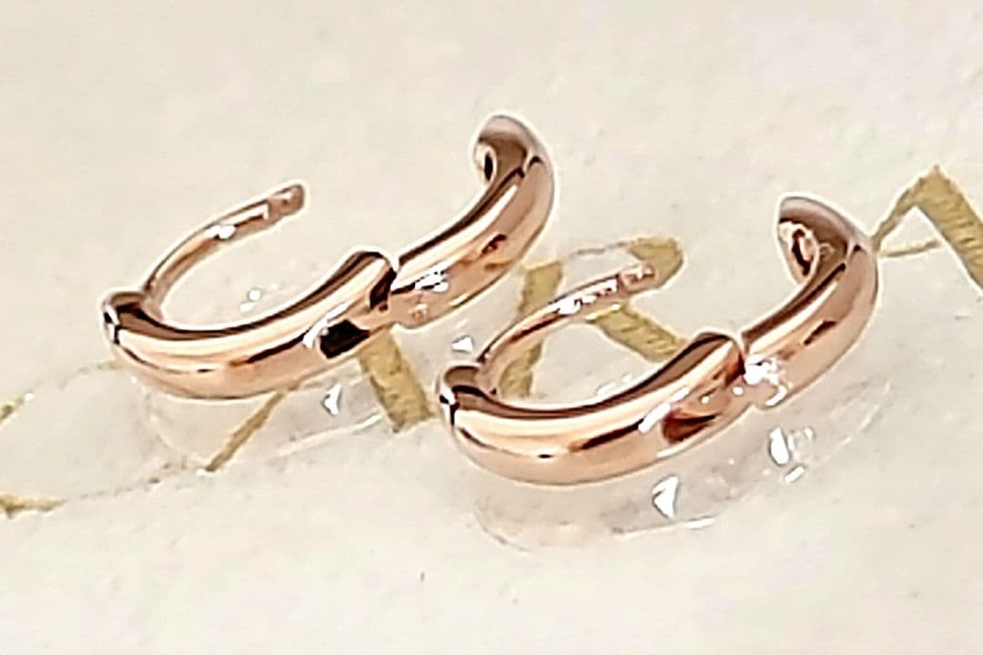 Carat(キャラット)K18PG(8mm)ラウンド中折れ式フープピアス