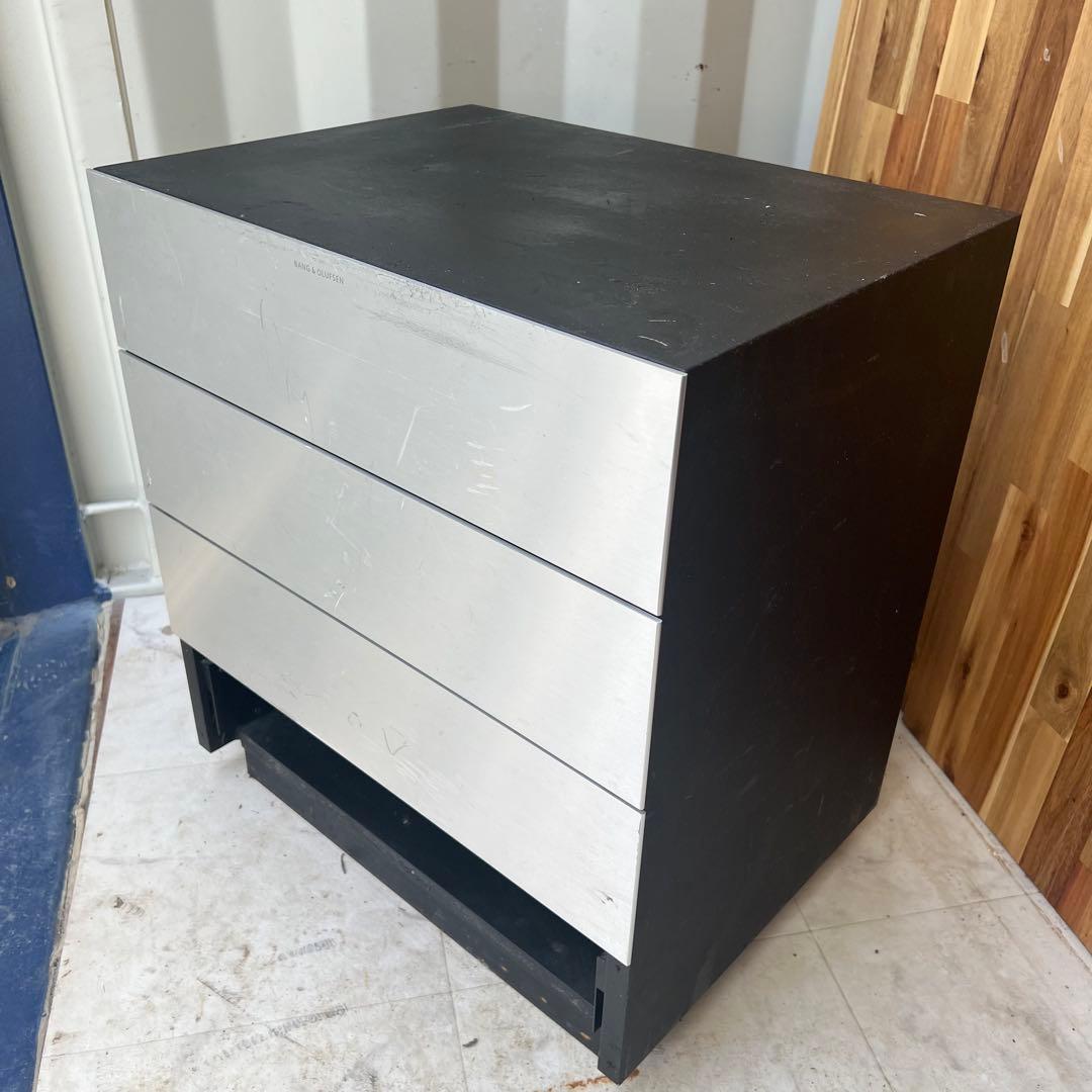 F30激安早い者勝ち✨　バングアンドオルフセン 4ドロワー キャビネット