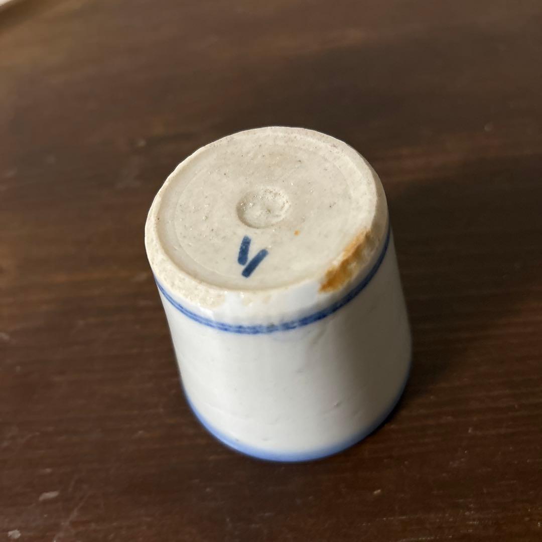 モダン輪線文猪口　1点④ぐい呑み　筒盃　蕎麦猪口　伊万里　瀬戸　染付　検李朝酒器