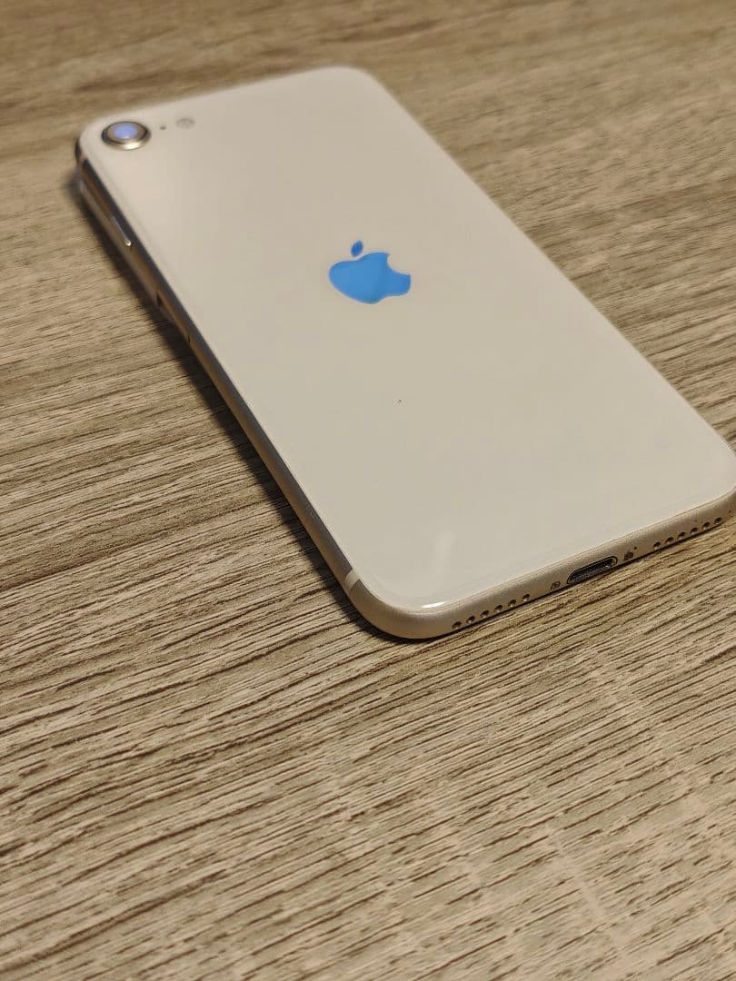 Apple iPhone SE (第3世代) 256GB スターライト
