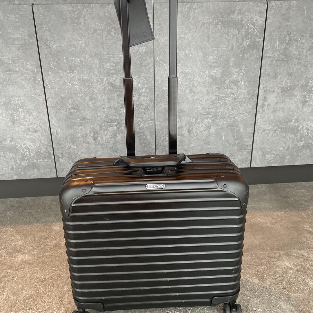 RIMOWA トパーズ　32L ブラック キャリーケース 小型