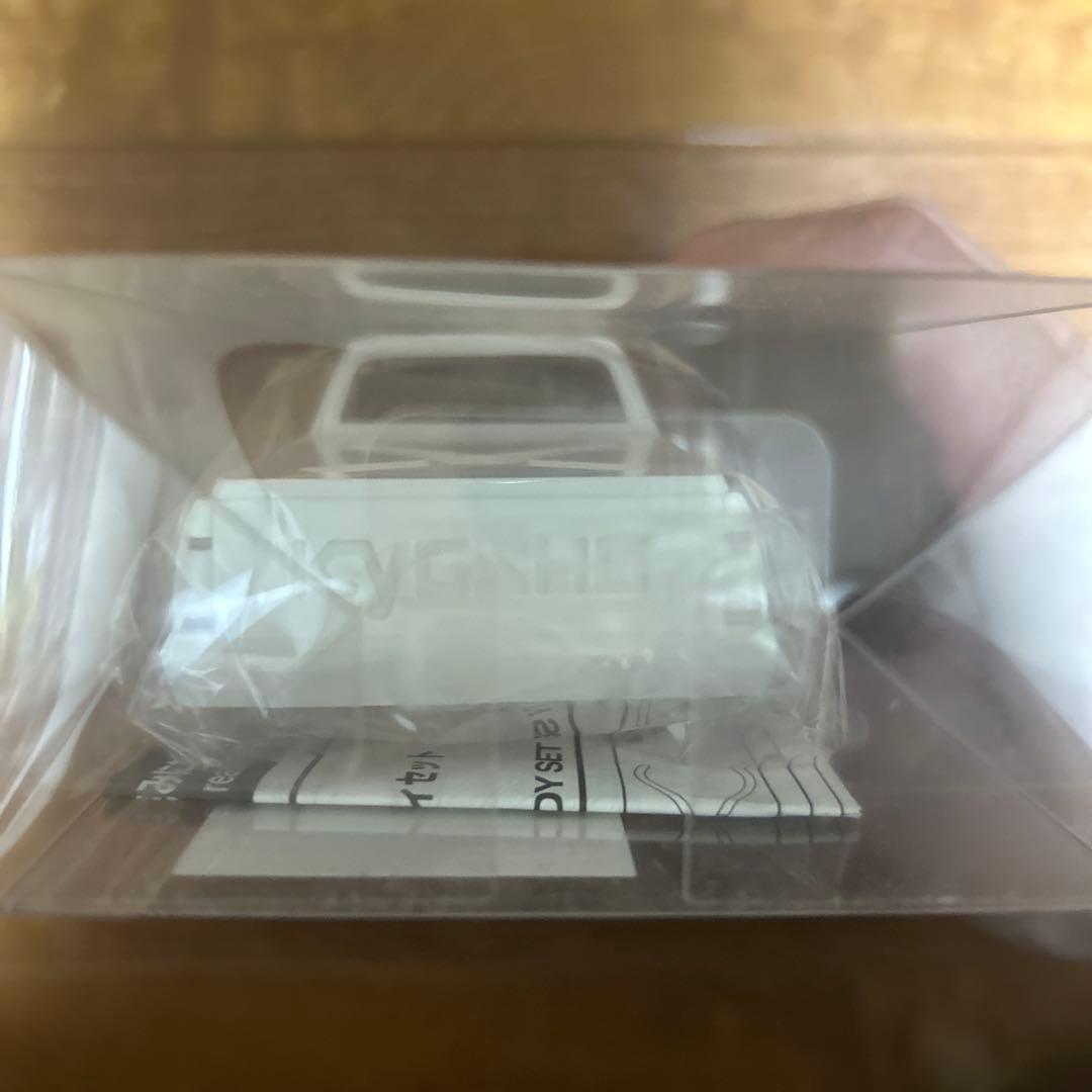 ミニッツ　マッドフォース　ホワイトボディ　新品激レア品！！