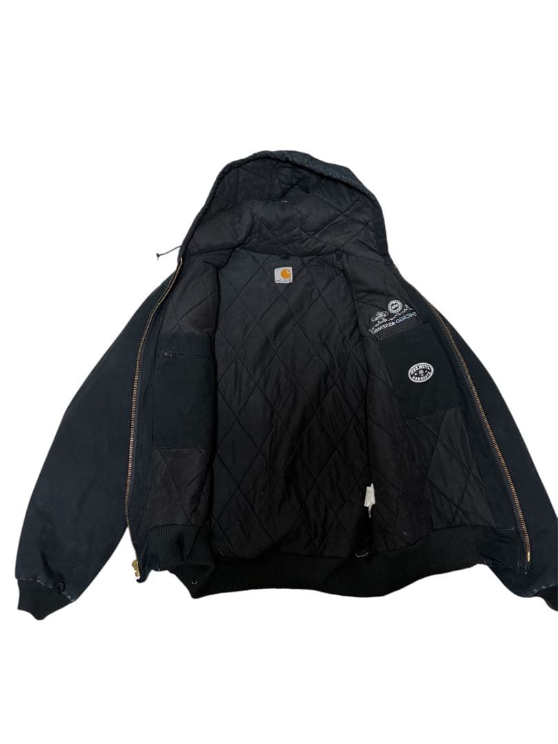 Carhartt ブラックジャケット フード付き