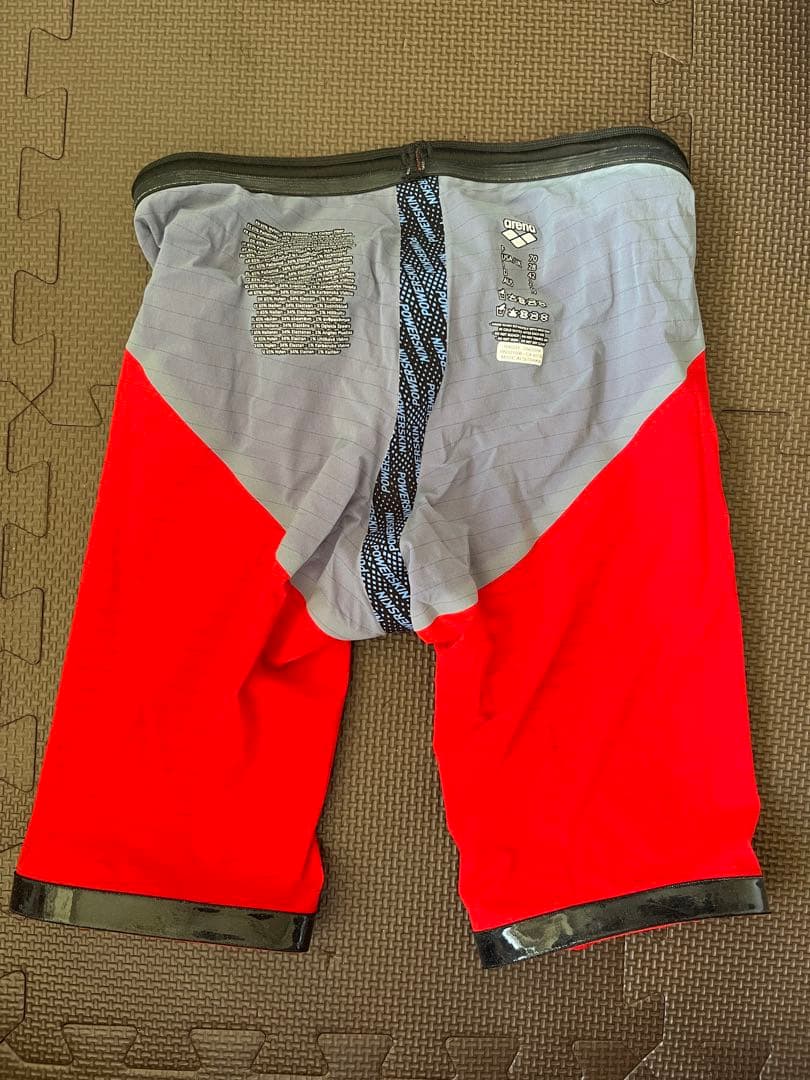 arena carbon air² 男性用競泳水着　Sサイズ