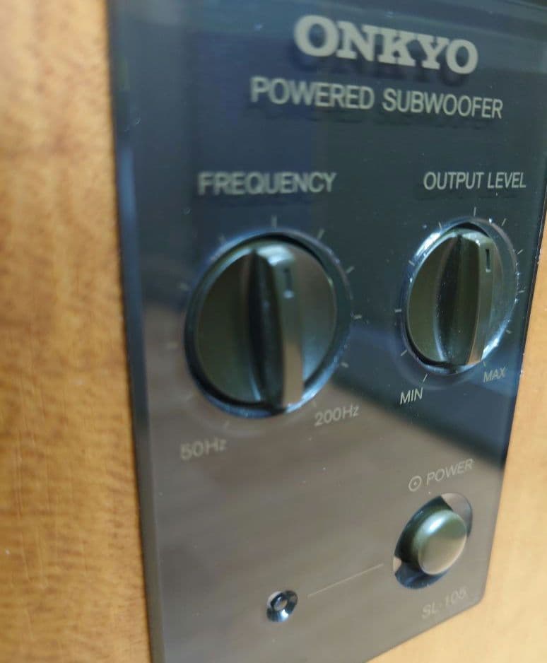 ★☆ONKYO SL-105 アンプ内蔵サブウーファー