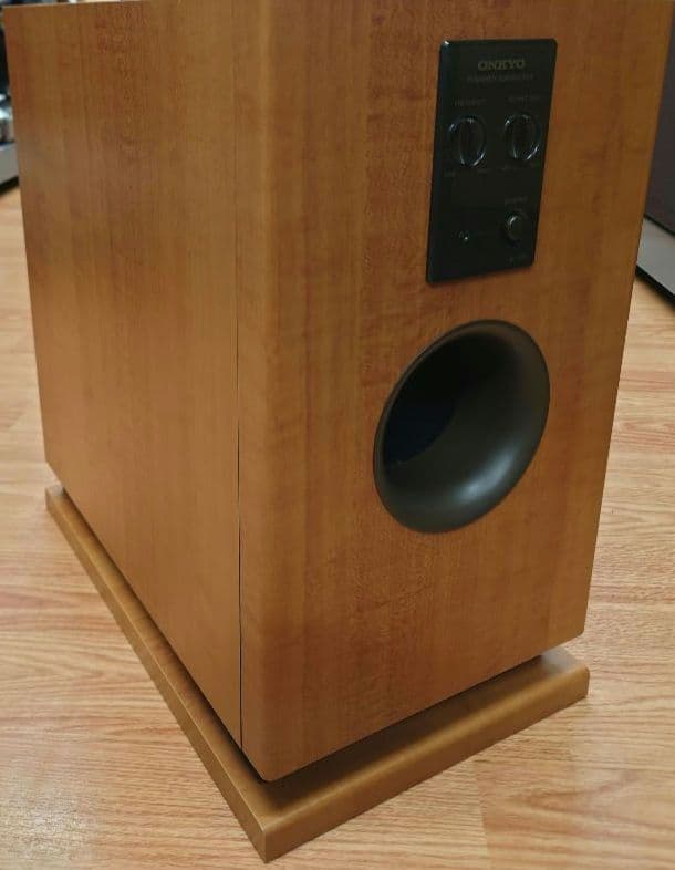 ★☆ONKYO SL-105 アンプ内蔵サブウーファー