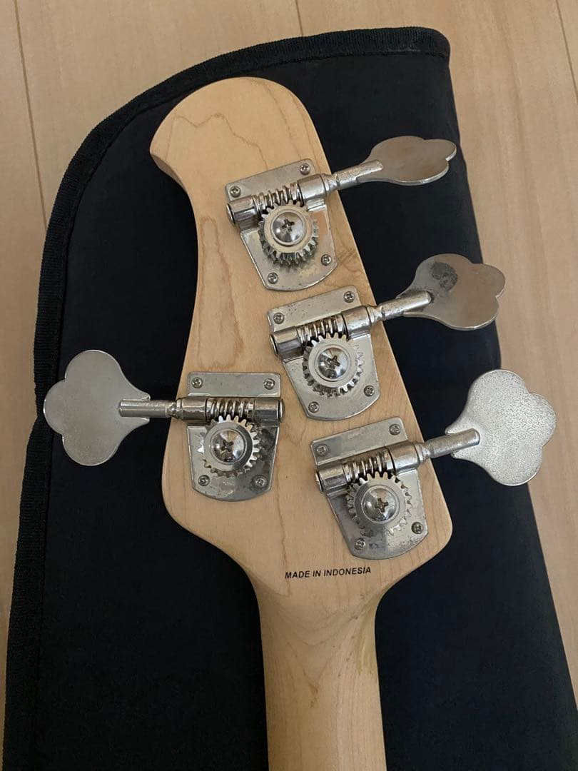 a*読様 スターリン・バイ・ミュージックマンRay34