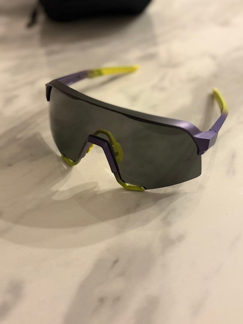 D*︎様 100% サングラス 紫/緑 ハードケース付き