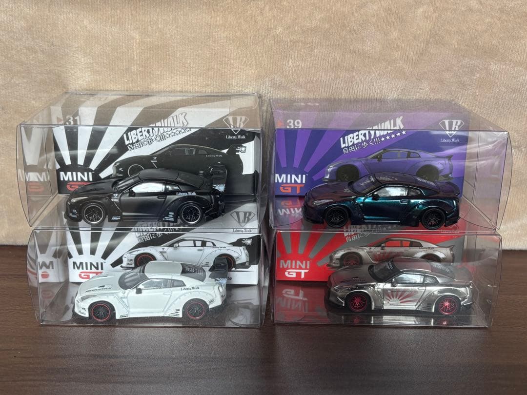 MINIGT GT-R35 LBWK 4台セット