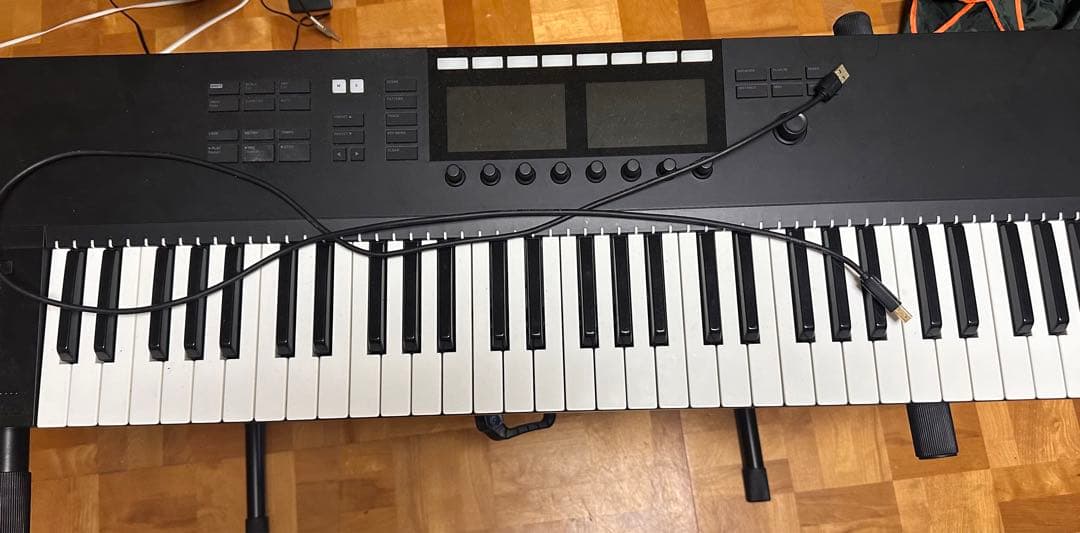 KOMPLETE KONTROL S61 mk2 トランスファーIDあり