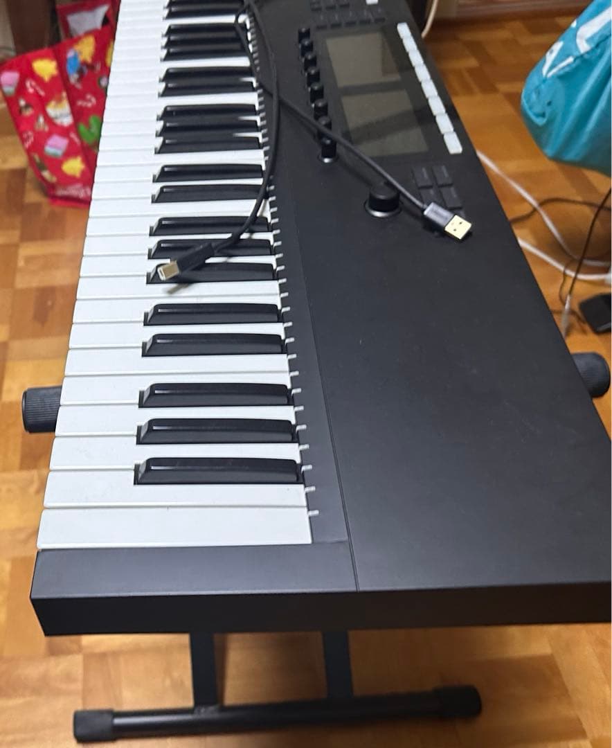 KOMPLETE KONTROL S61 mk2 トランスファーIDあり