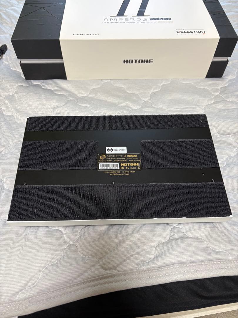 HOTONE Ampero II STAGE アンラッチフットスイッチ付属